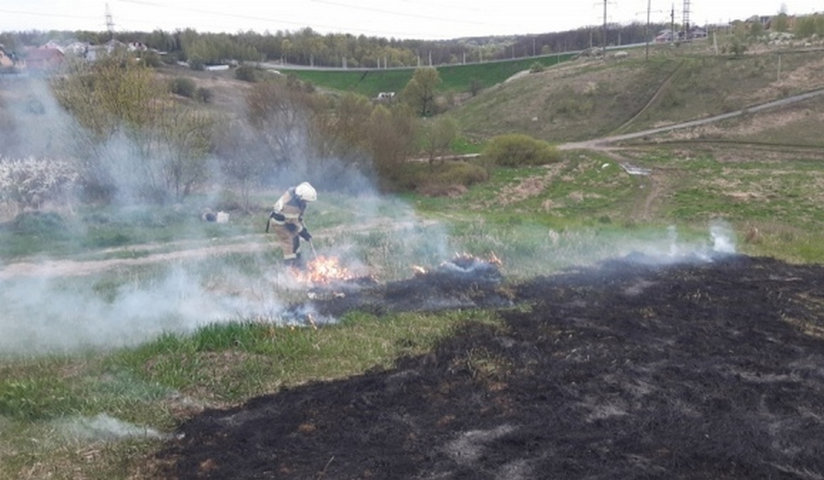 В Курской области пожарные 29 раз за сутки выезжали по тревоге