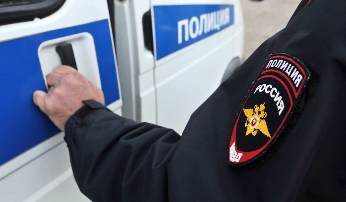 В Курске полицейские задержали 23-летнюю девушку с синтетическими наркотиками